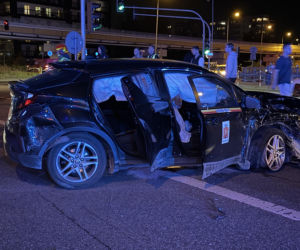 Dramatyczny wypadek na S8. BMW wylądowało na barierze