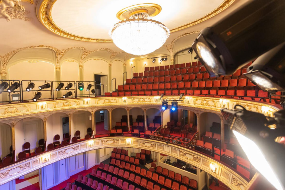 Widownia Teatru Horzycy po remoncie