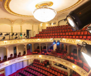 Widownia Teatru Horzycy po remoncie