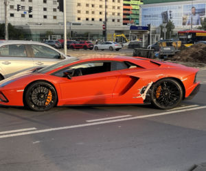 Luksusowe lamborghini roztrzaskane w centrum Warszawy