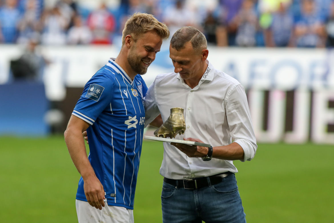 Christian Gytkjaer - król strzelców dostał buziaka