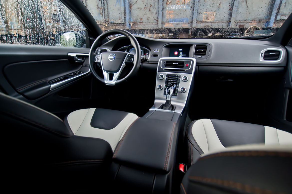 Volvo S60 Cross Country D4 AWD Summum