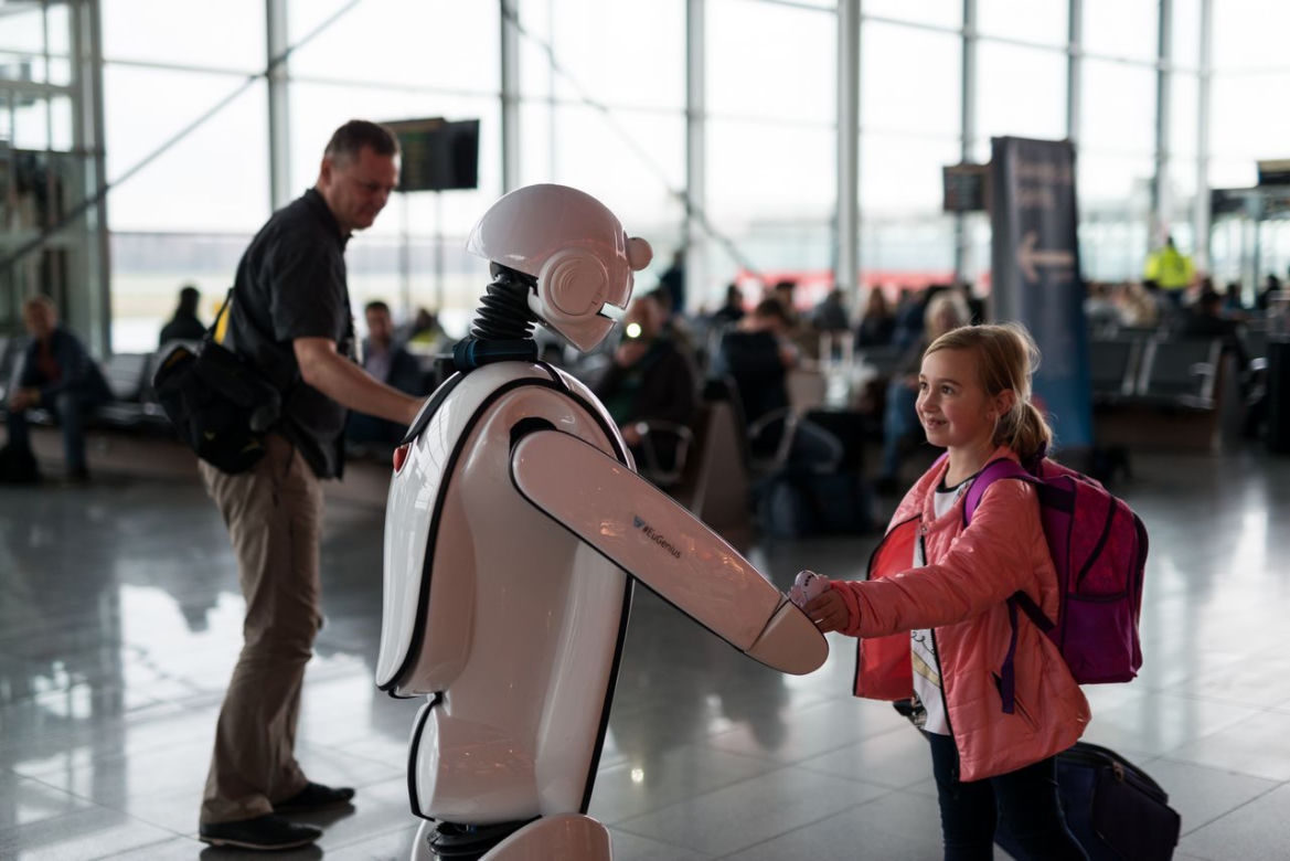 Na wrocławskim lotnisku roboty zastępują ludzi