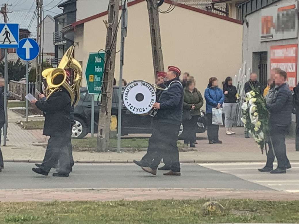 Pogrzeb diakona z Sosnowca. Ostatnie pożegnanie Mateusza w Wolbromiu