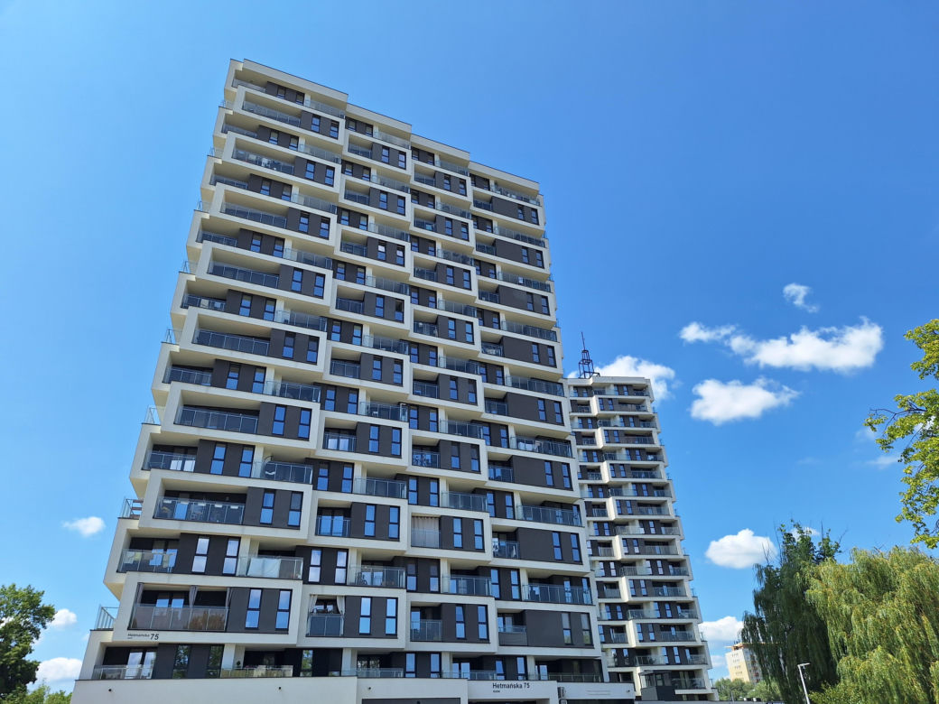 Bulwary Park (wyższy budynek_, ul. Hetmańska 73/75 - wysokość: 70 metrów