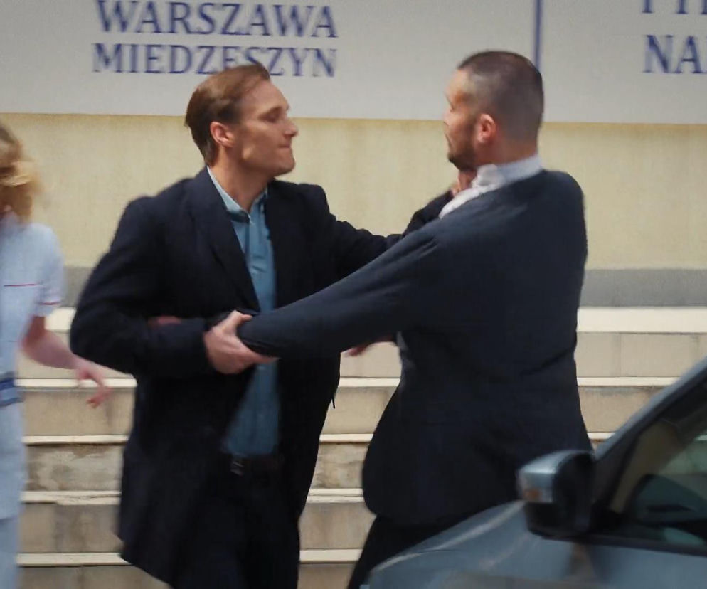 M jak miłość. Olek rzuci się na natarczywego Sowińskiego! Stanie w obronie kochanki w nowym sezonie - ZWIASTUN