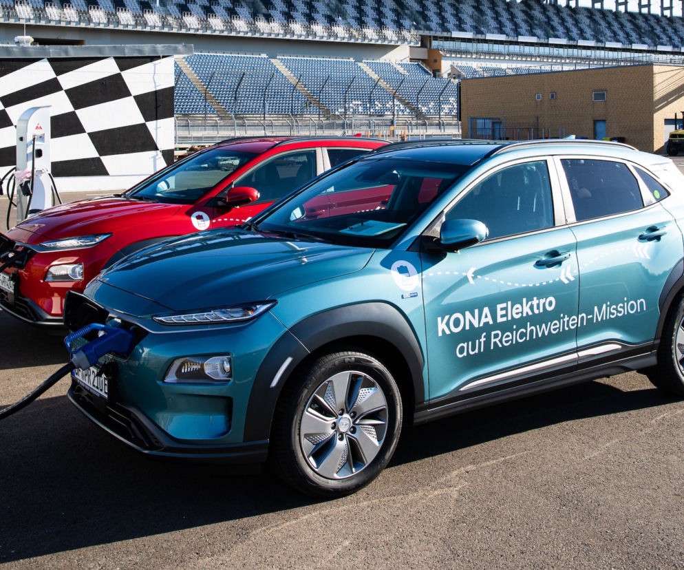 Hyundai Kona Electric pokonał ponad 1000 km na jednym ładowaniu
