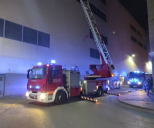 Ogromna akacja straży pożarnej, kilkanaście wozów pod Galerią Wileńską. Co się dzieje?
