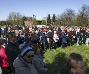 Poświęcił im swoją kampanię wyborczą. Przyszły na pogrzeb Łukasza Litewki. Oczy od razu się zaszkliły