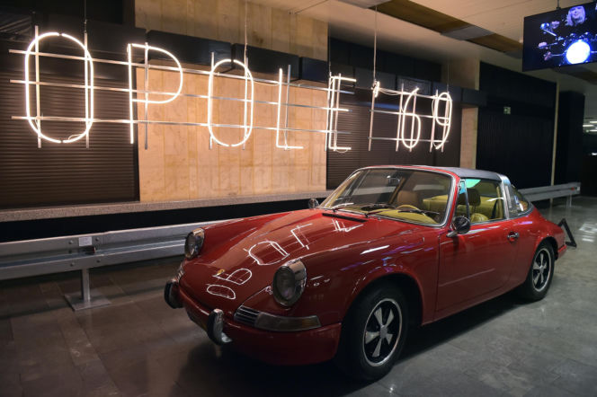 Już w PRL-u jeździła Porsche, teraz Polacy zrzucą się na jej emeryturę? Tego chce rząd Tuska