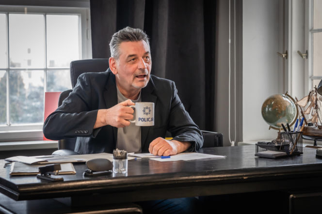 "Sprawiedliwi. Trójmiasto", odcinek 120: Serafin opiekuje się bezdomnym mężczyzną, który twierdzi, że posiada informacje o jego ojcu