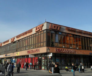 Umawiamy się pod LOT-em.
