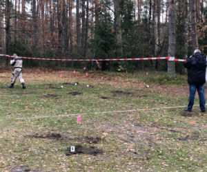 Ludzkie szczątki, łuski i elementy garderoby. Śledczy IPN odkryli mogiłę ofiar Treblinki [ZDJĘCIA]