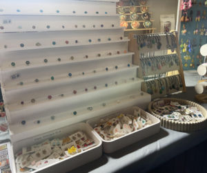 Pokémony, różowe gofry i zaskakujące różnice w cenach. Porównaliśmy łódzkie jarmarki