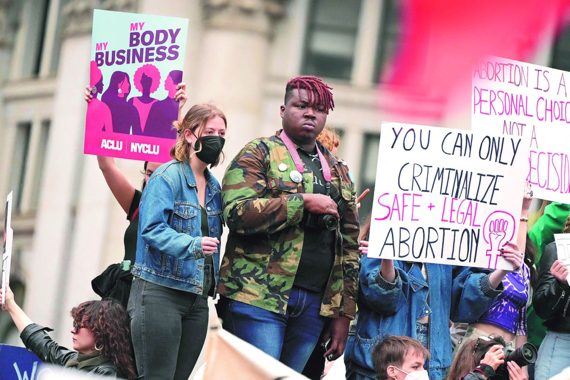 Demokraci chcą fundować aborcję przyjezdnym