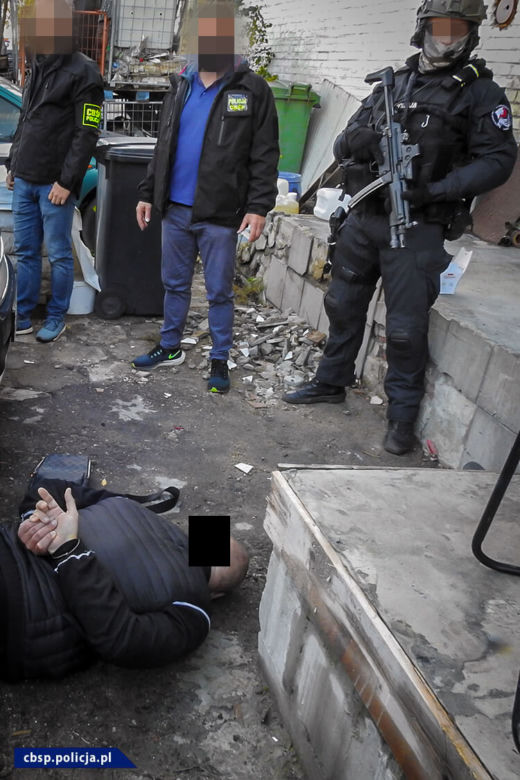 Policjanci z Białegostoku zlikwidowali fabrykę śmierci [ZDJĘCIA, WIDEO]