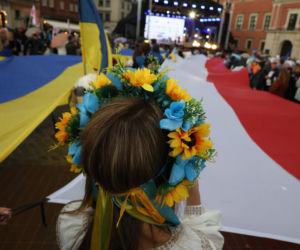 Ukraina świętuje w Warszawie Dzień Niepodległości. Wstrząsające transparenty