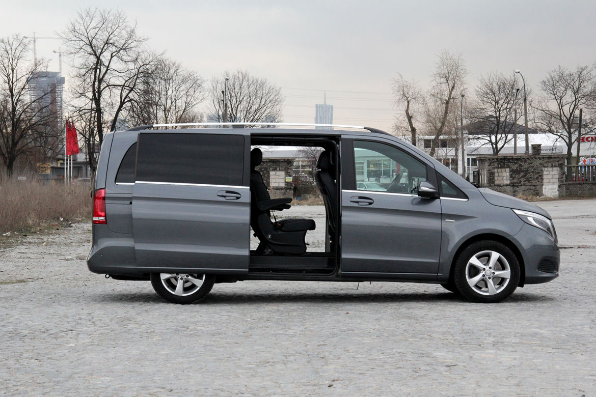 Mercedes V250