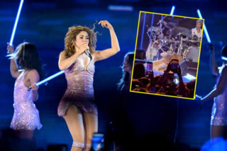 Shakira upadła na środku sceny! Wpadka wielkiej gwiazdy