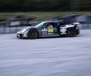 Gumball 3000 2017 w Warszawie pod Stadionem Narodowym