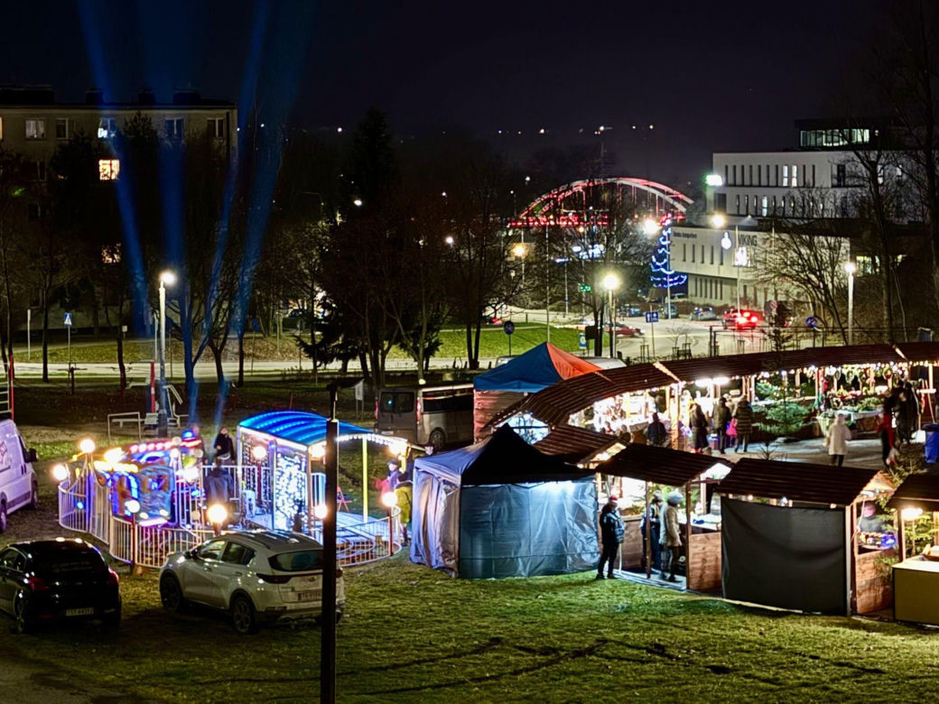 Świąteczny Jarmark w centrum Starachowic. Zobacz zdjęcia!