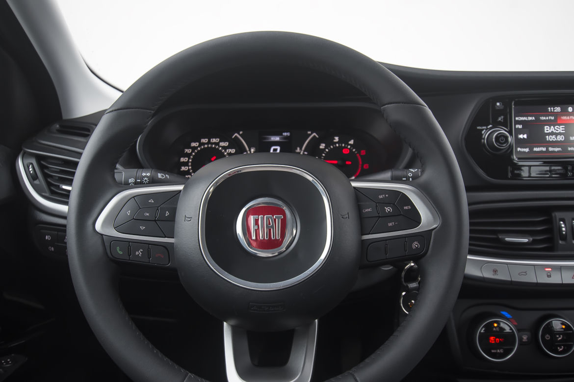 Fiat Tipo 1.6 Multijet 120 KM 6MT Lounge