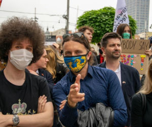 Katowice: Tłumy na proteście społeczności LGBT. Ludzie to nie ideologia! 