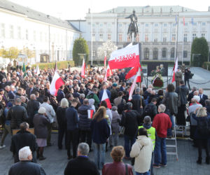 Apel Pamięci przed Pałacem Prezydenckim