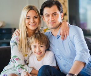Zawsze warto. Aśka (Joanna Kuberska), Rafał (Bartłomiej Kotschedoff) , Antek (Stefan Wójcik)