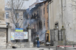 PILNE! Rosjanie zaatakowali pełne cywilów centrum Lwowa! Są nagrania