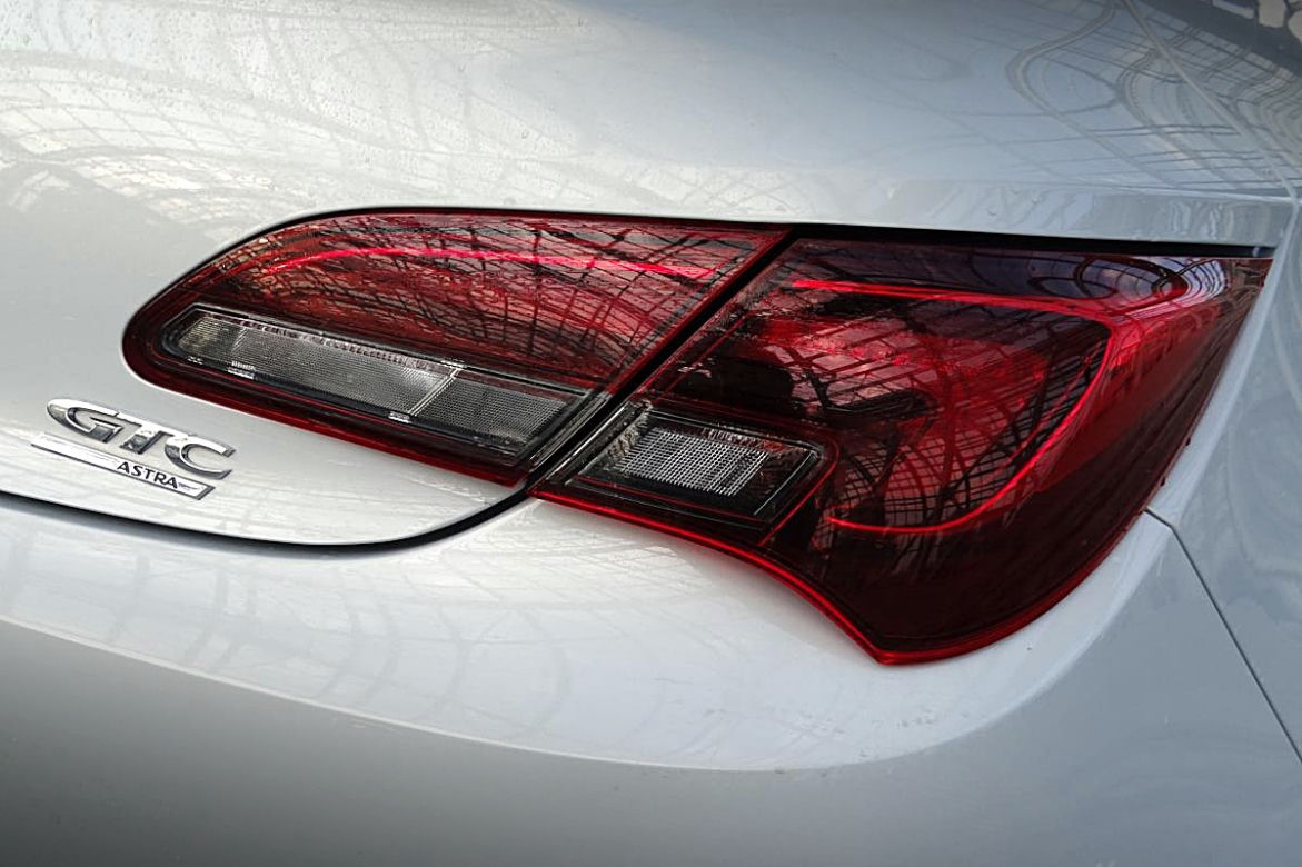 Opel Astra GTC