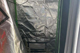 Zabezpieczał imprezę, został kopnięty w twarz. Długa lista zarzutów dla 29-latka z gminy Piaski