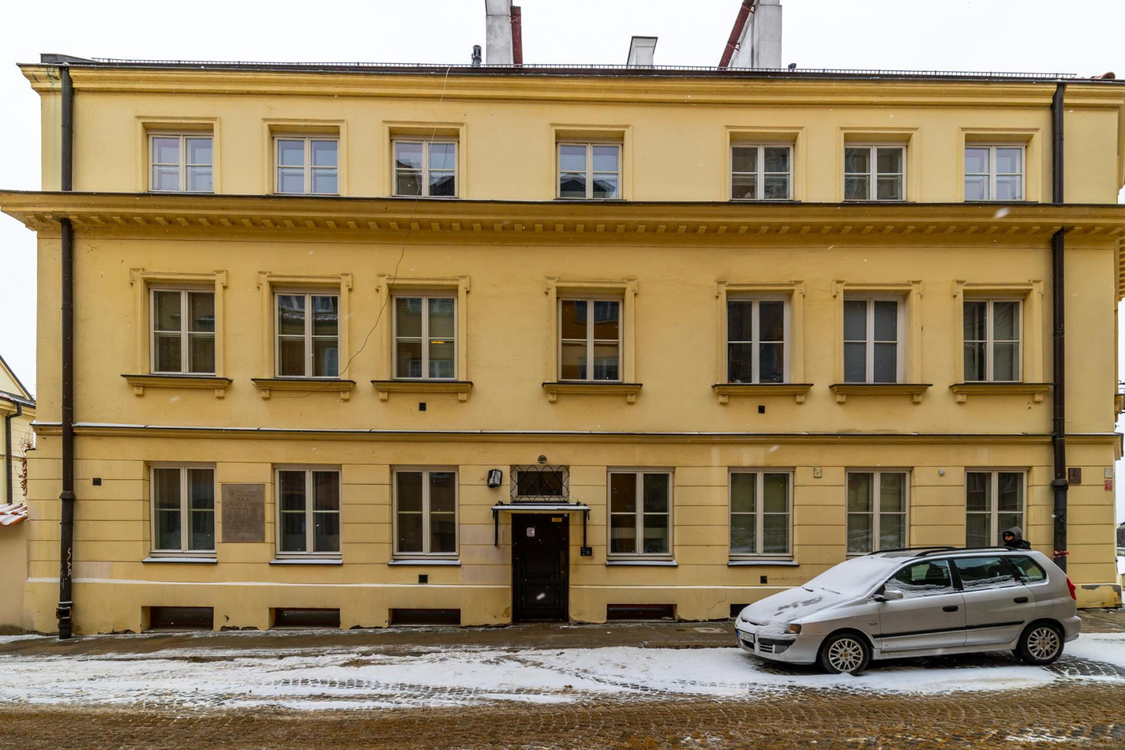 Dom Profesorów na ul. Brzozowej w Warszawie