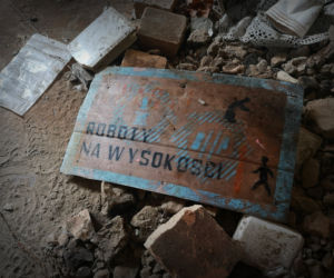 Opuszczona stacja kolejowa w sercu puszczy na Podlasiu