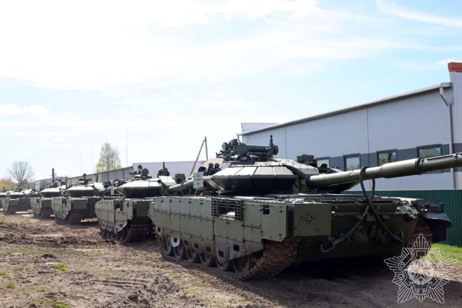 Białoruś prezentuje zmodernizowane czołg T-72BM2