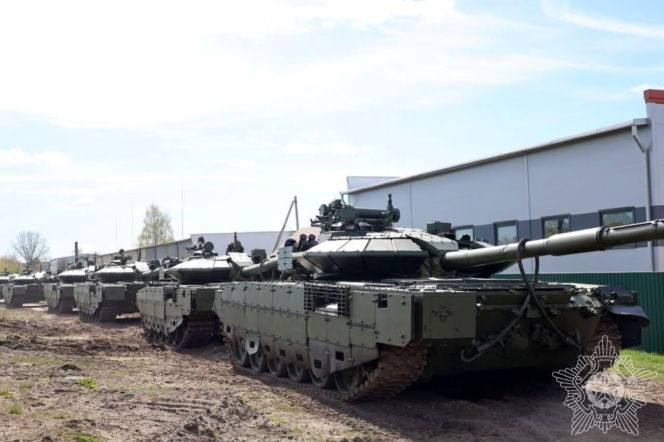Białoruś prezentuje zmodernizowane czołg T-72BM2