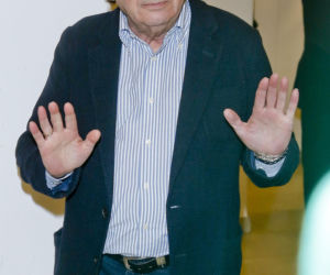Niegdyś bożyszcze tłumów jako Janek Kos. Tak przez lata zmieniał się legendarny aktor Janusz Gajos