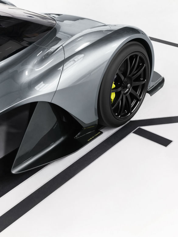 Aston Martion Red Bull 001