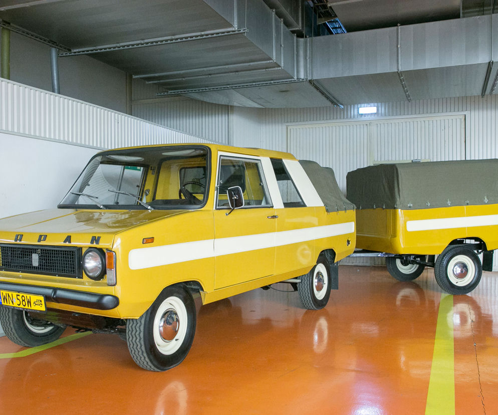 Otwarcie muzeum motoryzacji w fabryce FSO w Warszawie