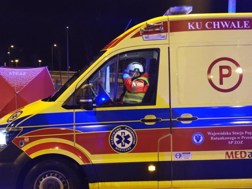 Autostrada A4. Dramatyczna relacja ratowników medycznych z miejsca wypadku autokaru