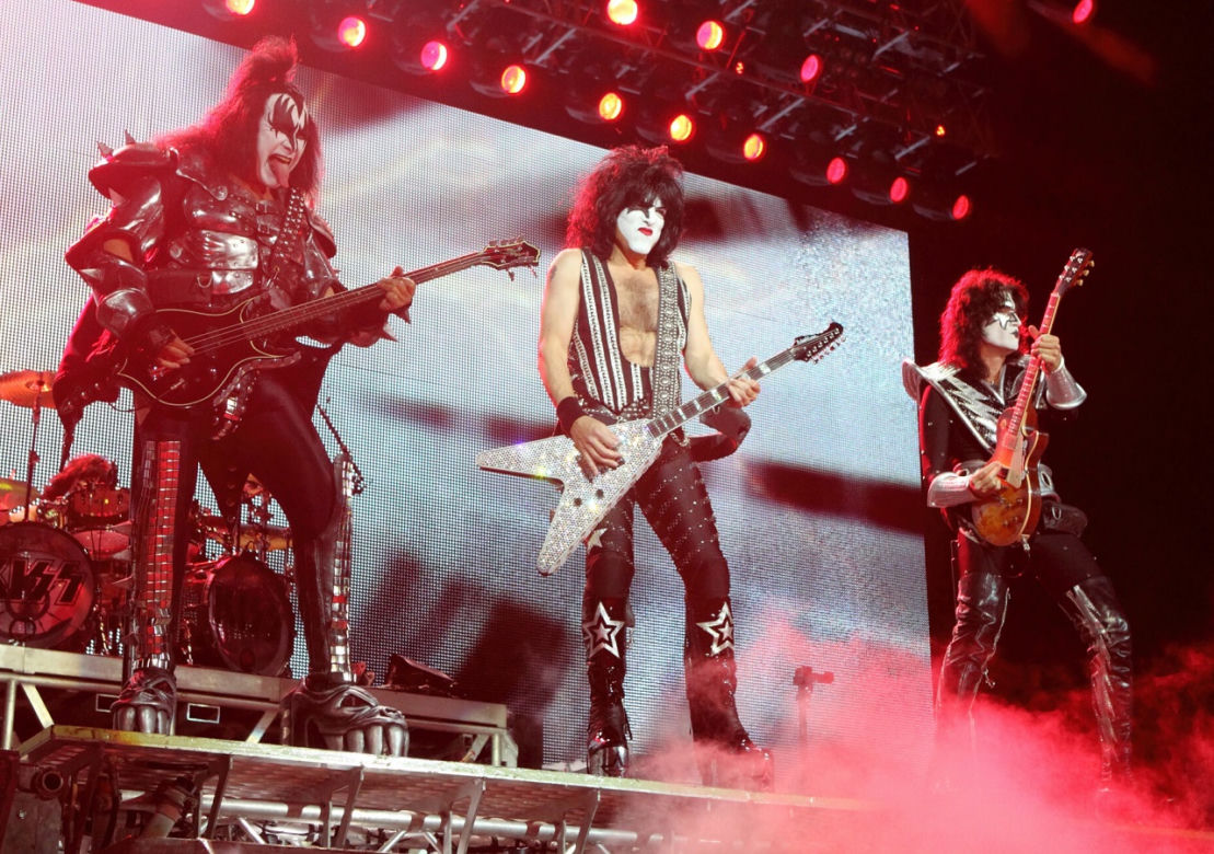Muzyk Kiss miał wyprodukować “Appetite for Destruction’