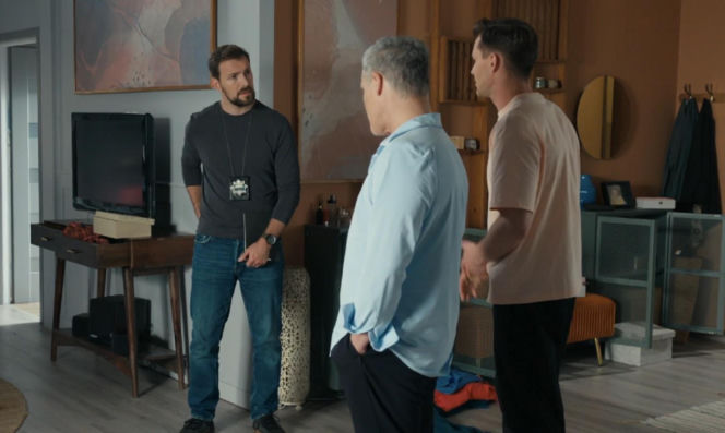 Barwy szczęścia odc. 3271.Marcin Kodur (Oskar Stoczyński), Karol (Jan Wieczorkowski), Darek Janicki (Andrzej Niemyt)