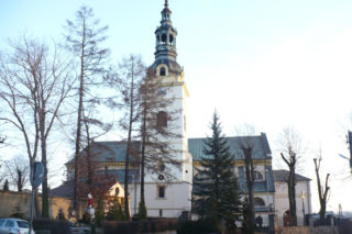 To jedno z najpiękniejszych miast w woj. śląskim. Leży w dawnej Małopolsce i zachwyca zabytkową łaźnią