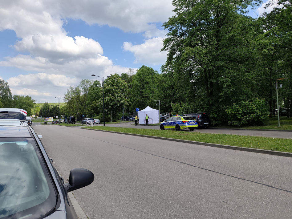 Długie kolejki i tłum fanów przed koncertem Metaliki