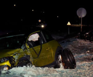 Karambol czterech aut na DK17. Wśród poszkodowanych noworodek