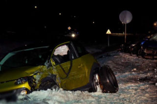 Karambol czterech aut na DK17. Wśród poszkodowanych noworodek