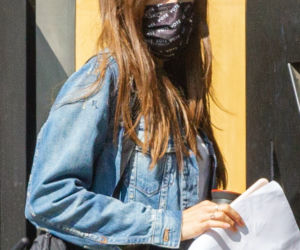 Lily Collins z serialu Emily w Paryżu