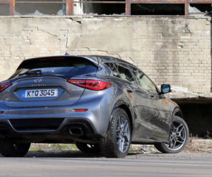 Infiniti Q30 Sport 2.0 Turbo AWD