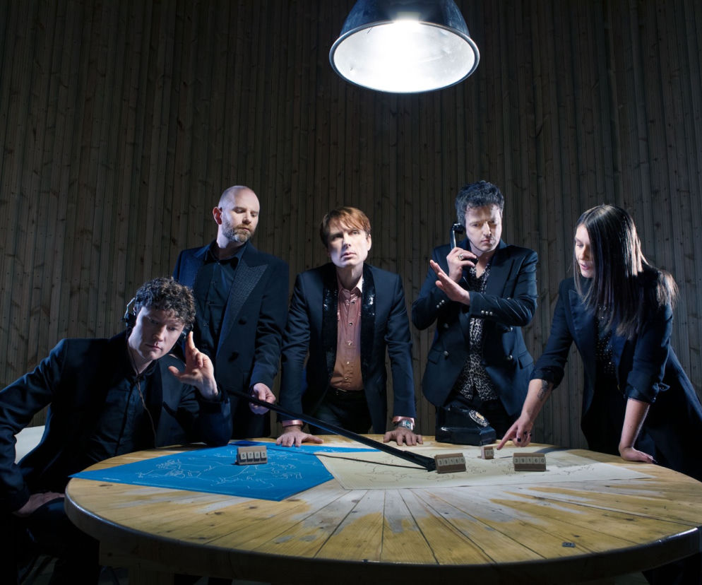 Najnowszy album Franz Ferdinand „Hits To The Head” już dostępny do zakupu i na serwisach streamingowych!  