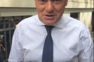 Premier Tusk skoczył na włoską pizzę! Pizza for Donald!